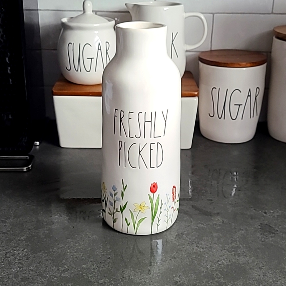 Rae Dunn Vase